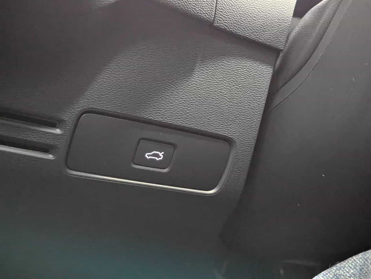 Image 20 Volvo XC40 B5 - Plus 2025