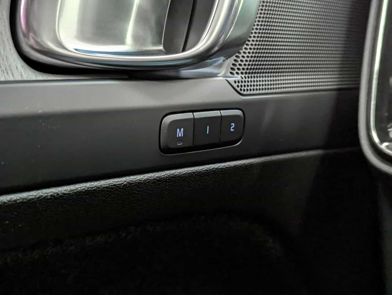 Image 22 Volvo XC40 B5 - Plus 2025