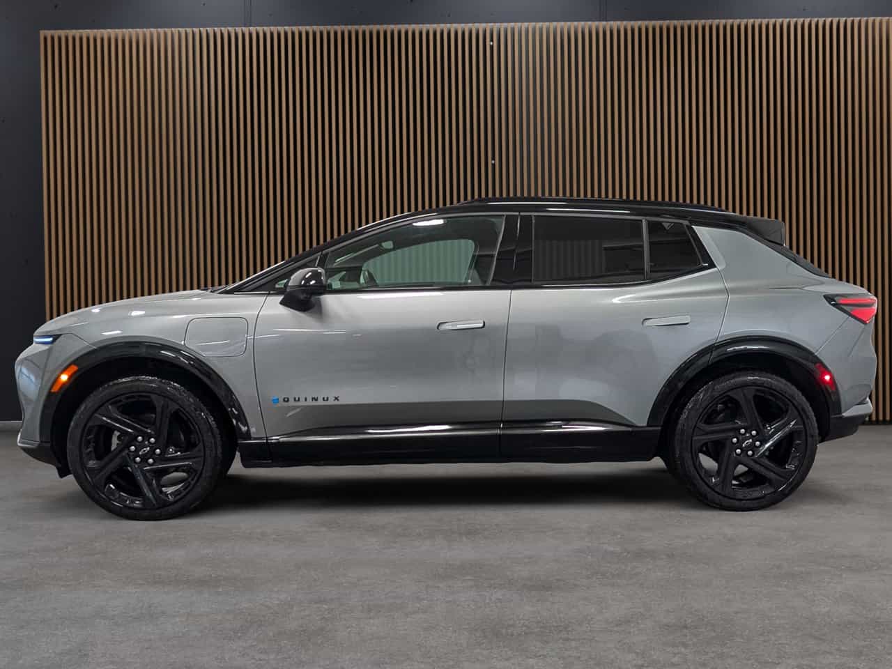 2025 Chevrolet Equinox EV 2RS - Image 5