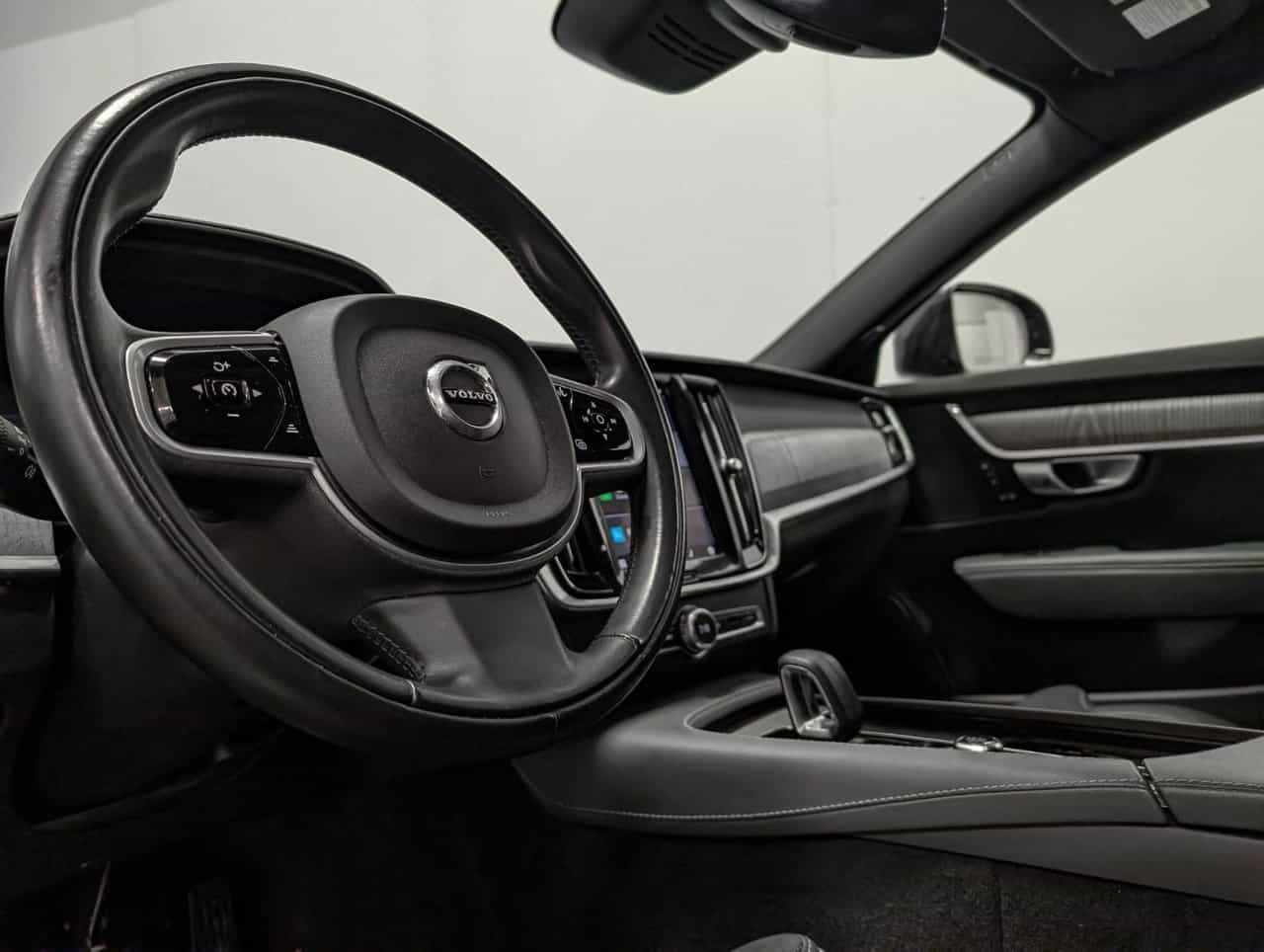 2022 Volvo V90 Cross Country CC B6 - Image 8