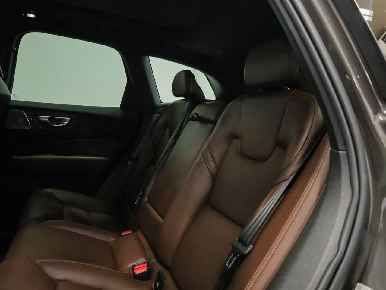 2022 Volvo XC60 Inscription - Image 10