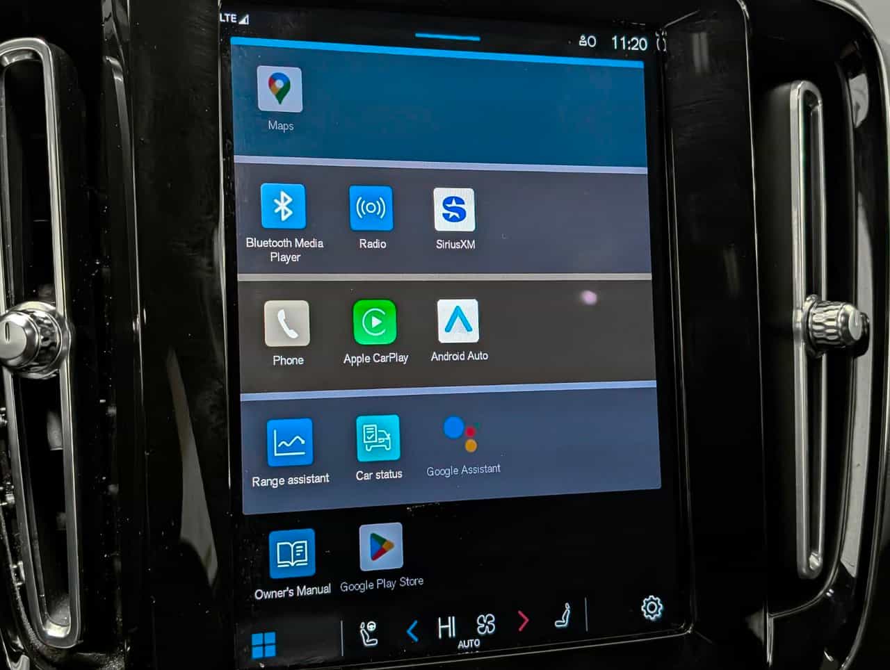 2022 Volvo XC40 Recharge Ultimate - Image 15