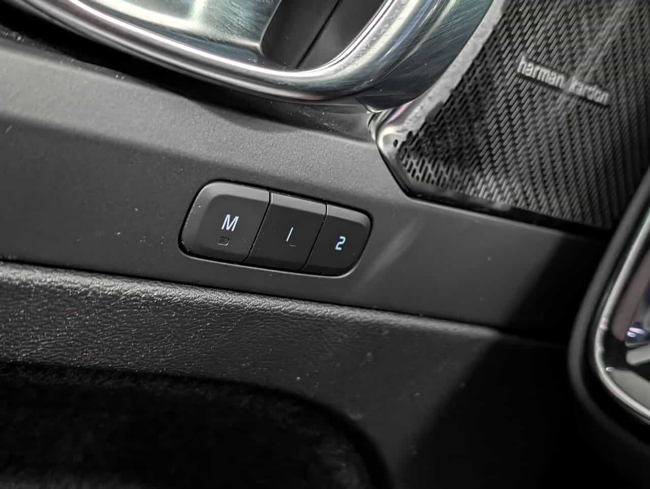 2022 Volvo XC40 Recharge Ultimate - Image 22