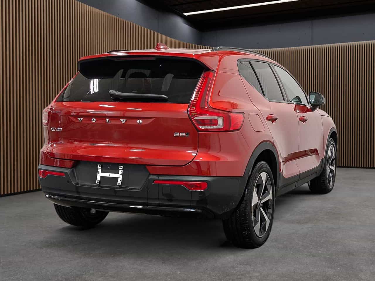 Image 7 Volvo XC40 B5 - Plus 2025