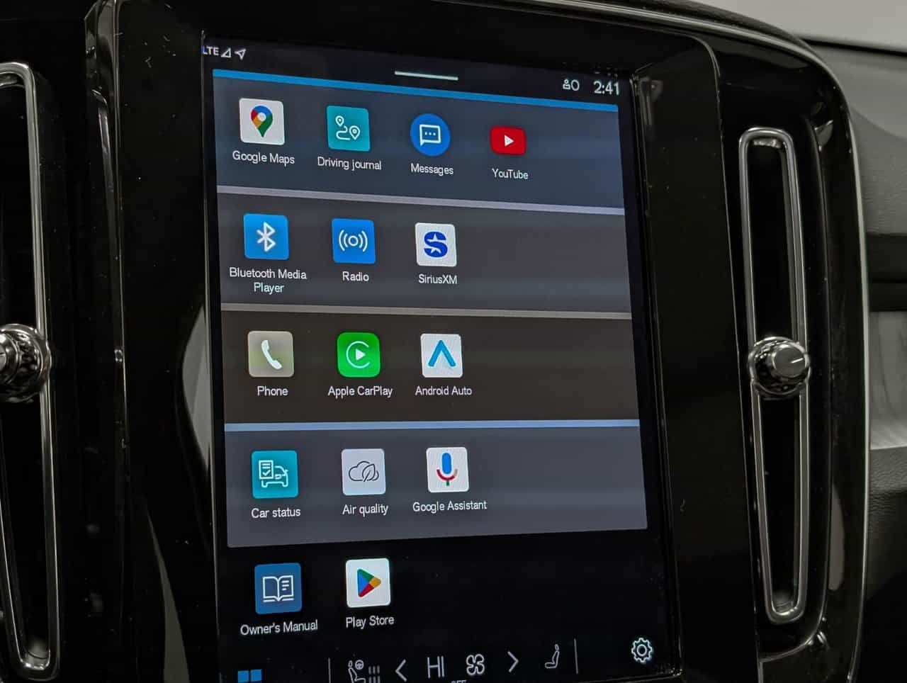 Image 18 Volvo XC40 B5 - Plus 2025