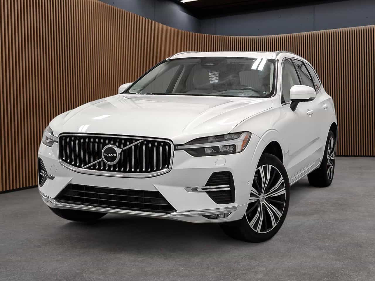 Image 1 Volvo XC60 Plus B6 2023