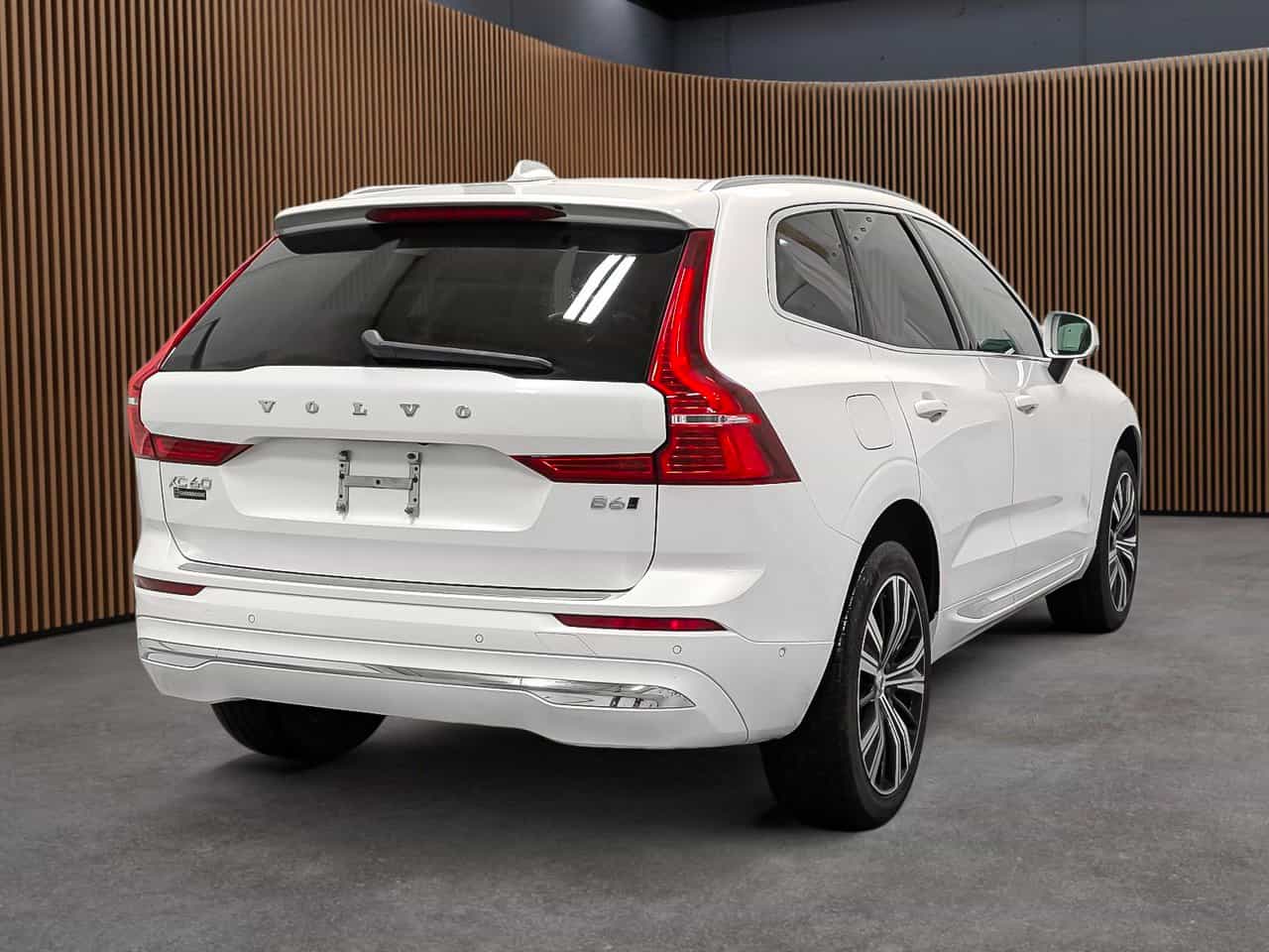 2023 Volvo XC60 Plus B6 - Image 6