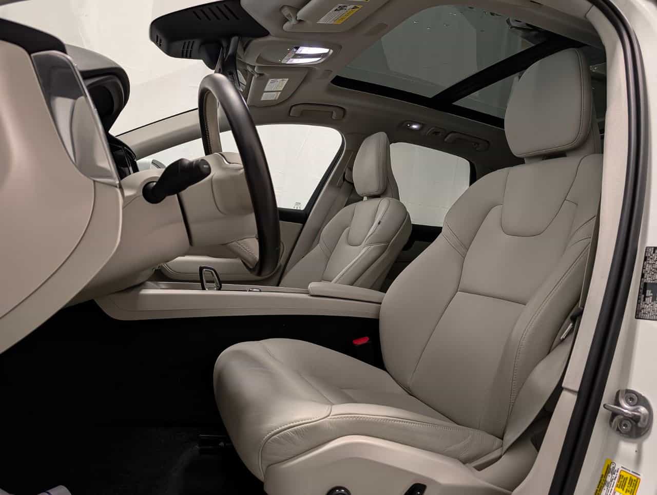 Image 9 Volvo XC60 Plus B6 2023