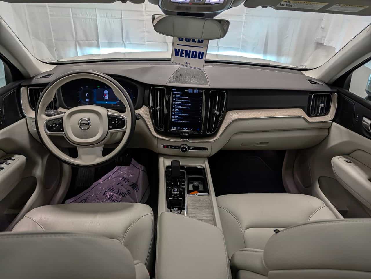 2023 Volvo XC60 Plus B6 - Image 13