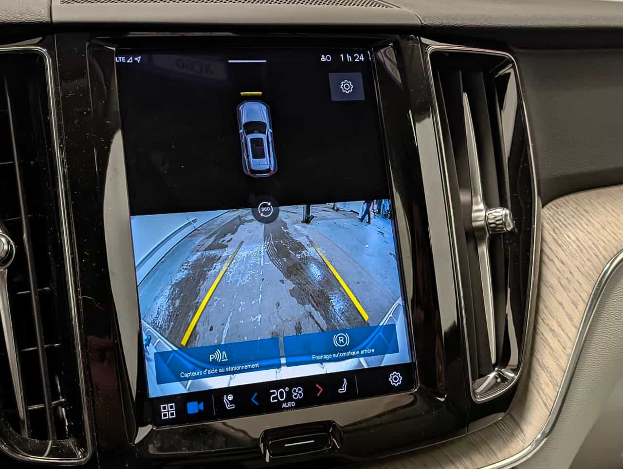 2023 Volvo XC60 Plus B6 - Image 15