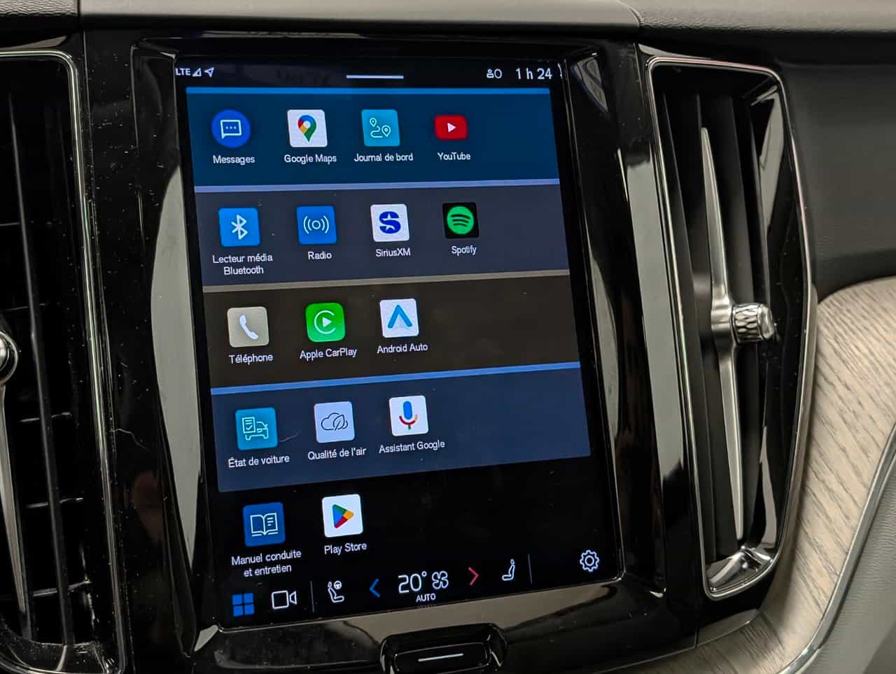 Image 16 Volvo XC60 Plus B6 2023