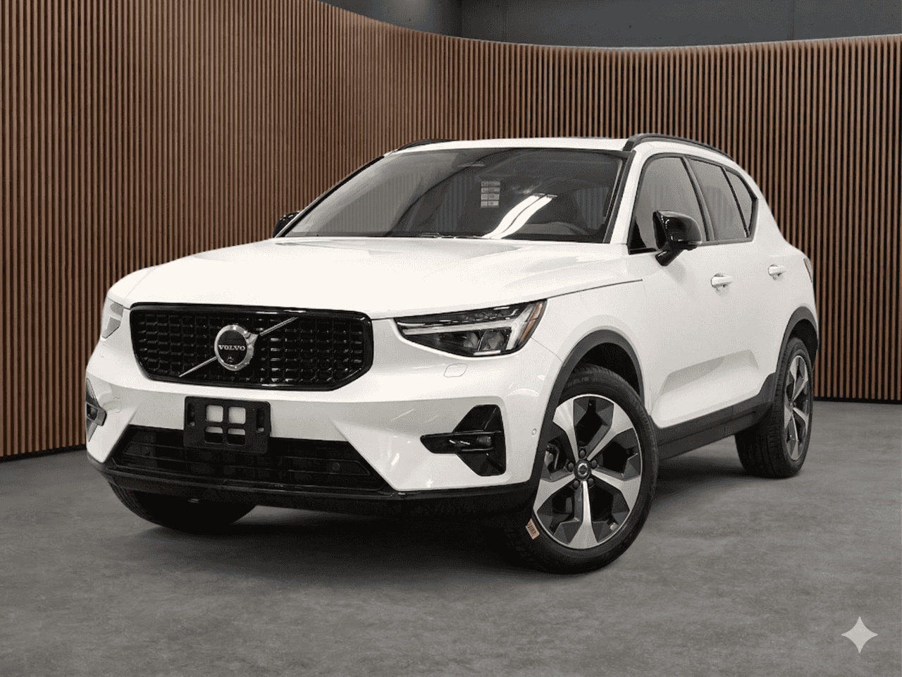 Image 1 Volvo XC40 B5 - Plus 2025