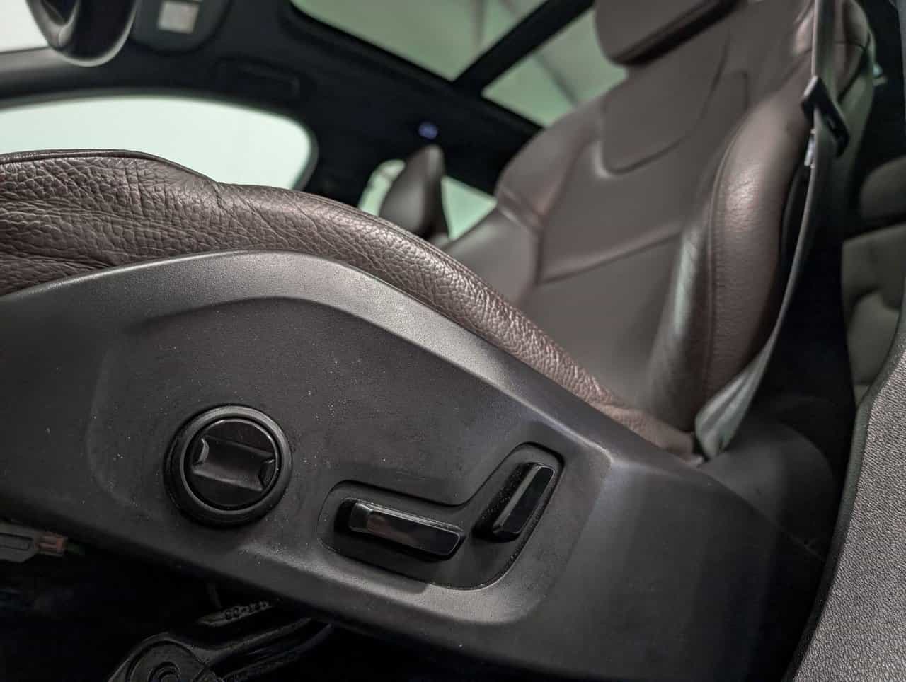 2022 Volvo XC60 Inscrptn Expr Rchrg - Image 10