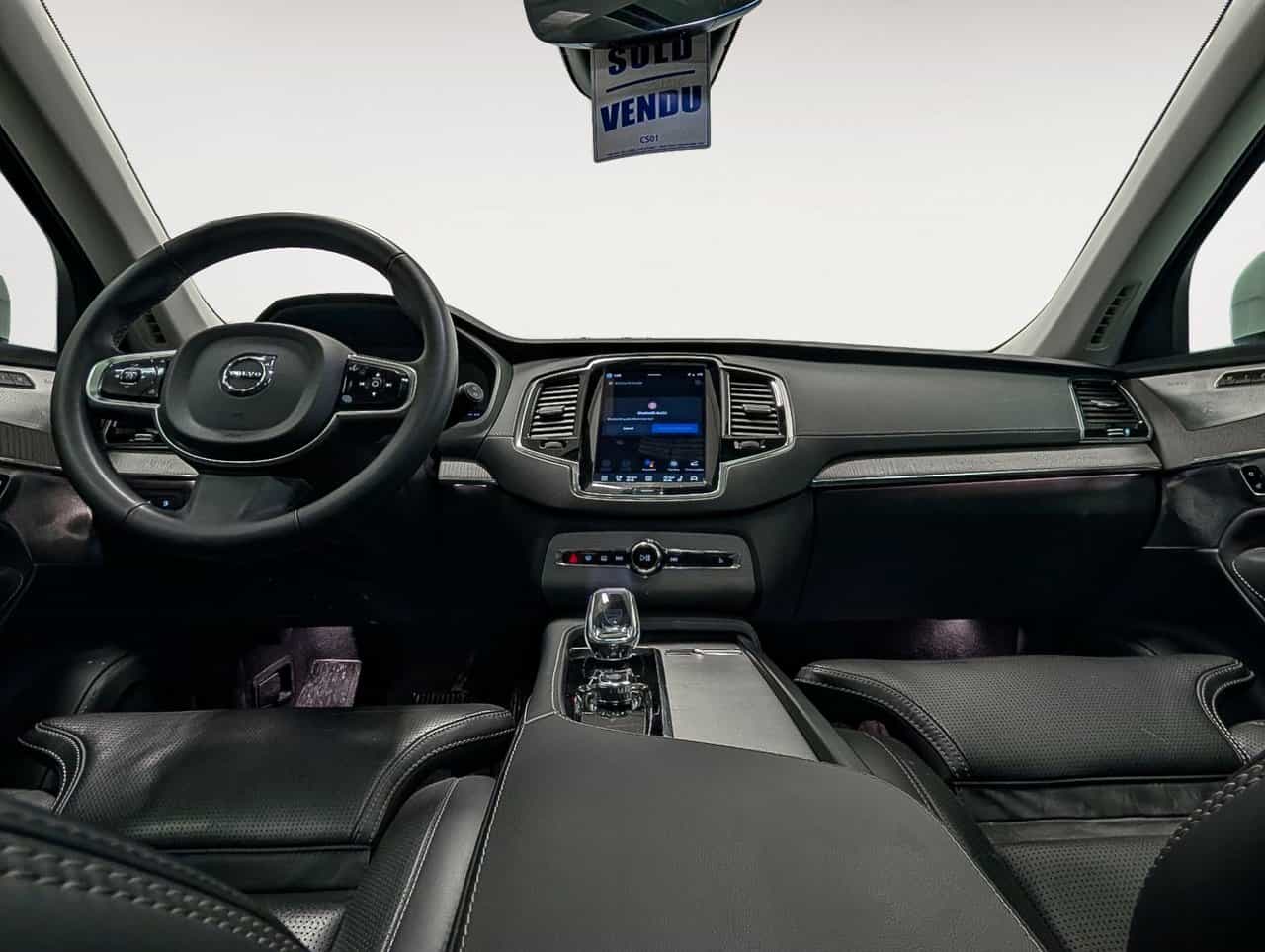 2025 Volvo XC90 T8 AWD Ultra Bright Theme 7-Seater - Image 11