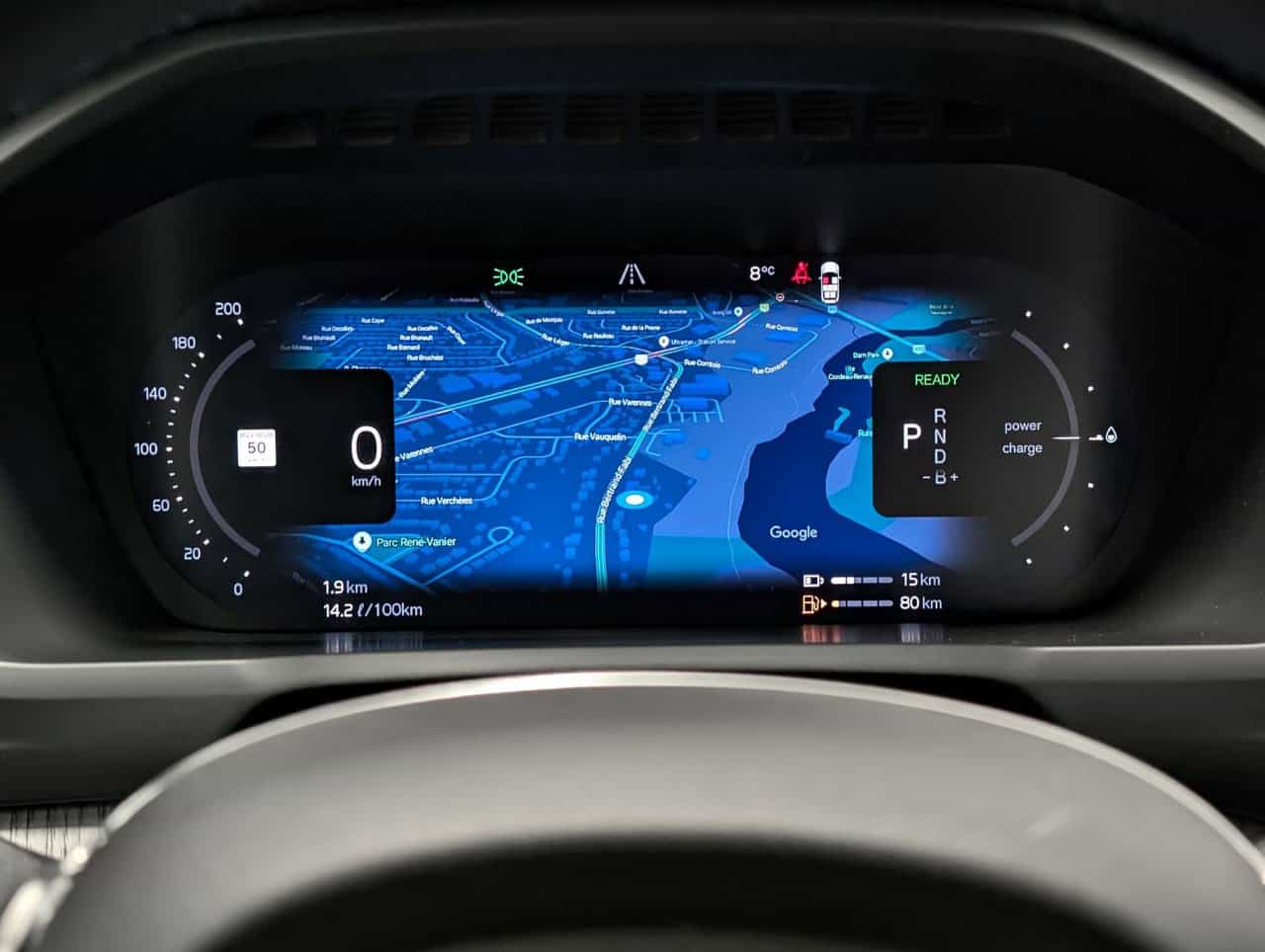 2025 Volvo XC90 T8 AWD Ultra Bright Theme 7-Seater - Image 19