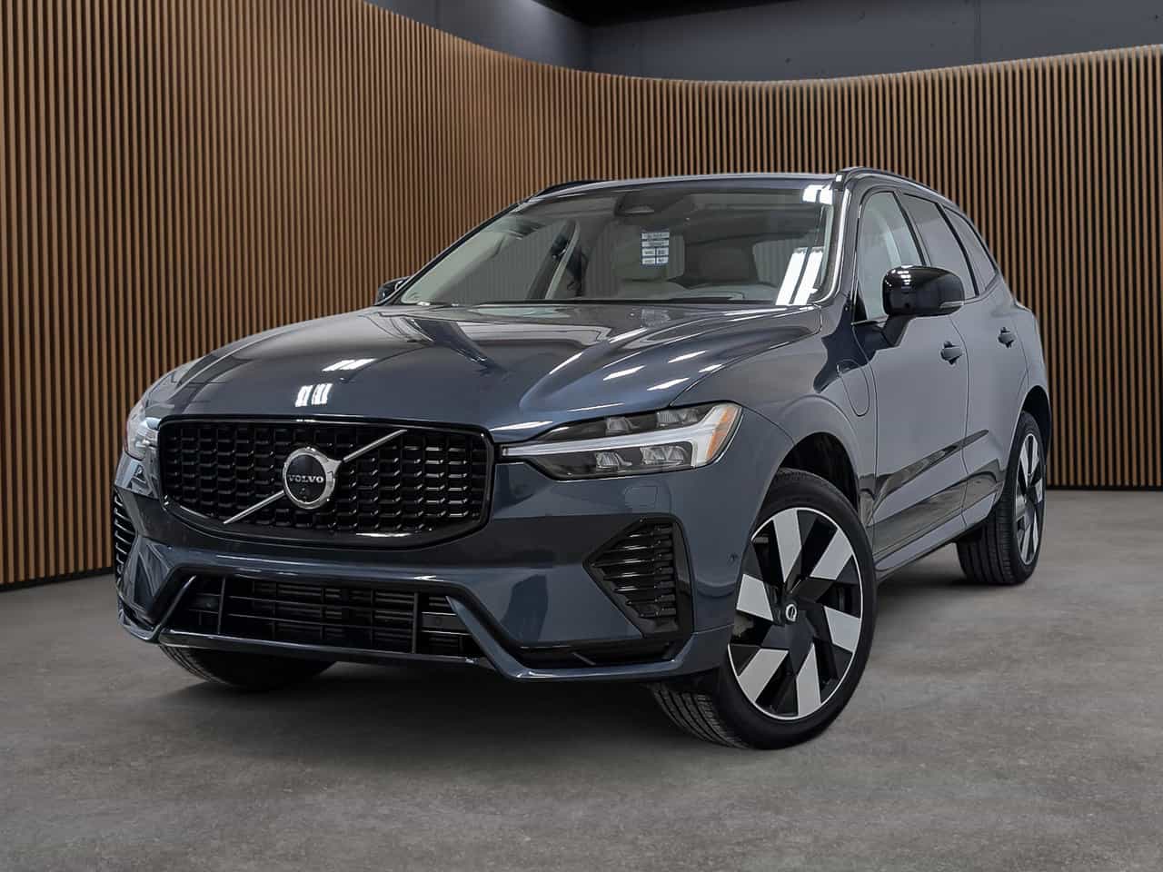 Image 1 Volvo XC60 Recharge Ultra 2025