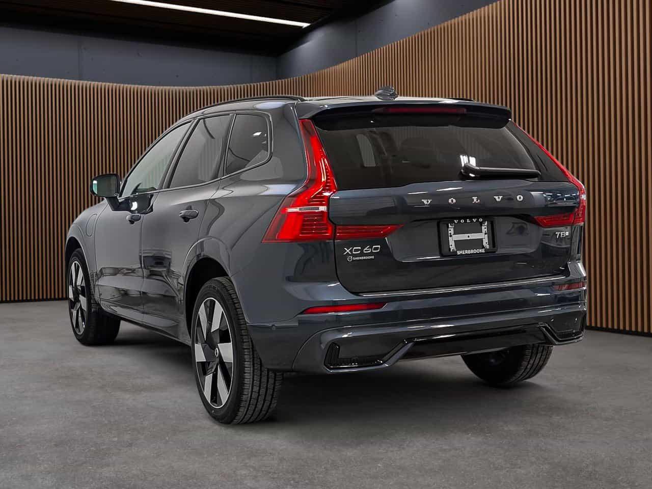 2025 Volvo XC60 Recharge Ultra - Image 4