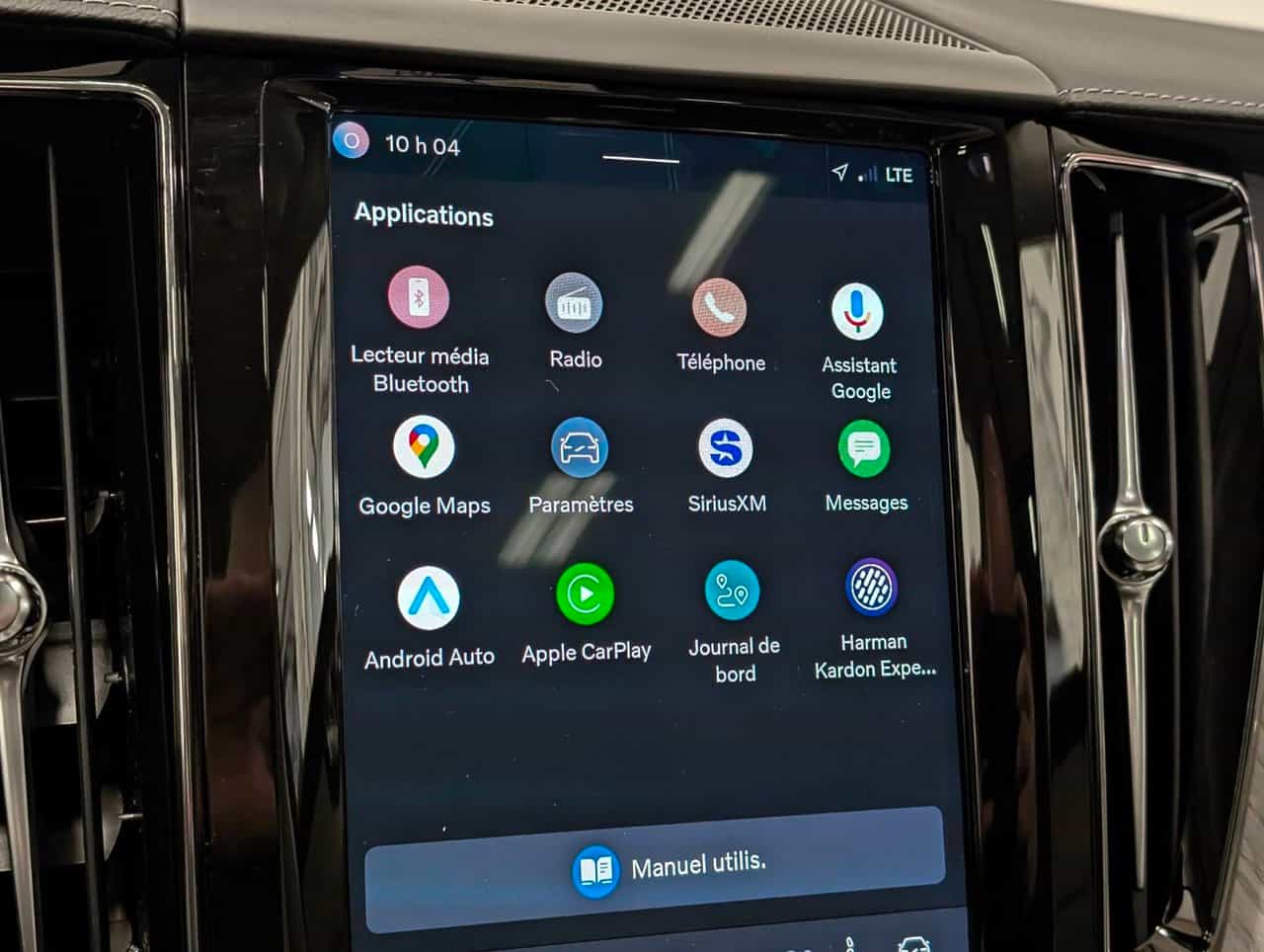 2025 Volvo XC60 Recharge Ultra - Image 16