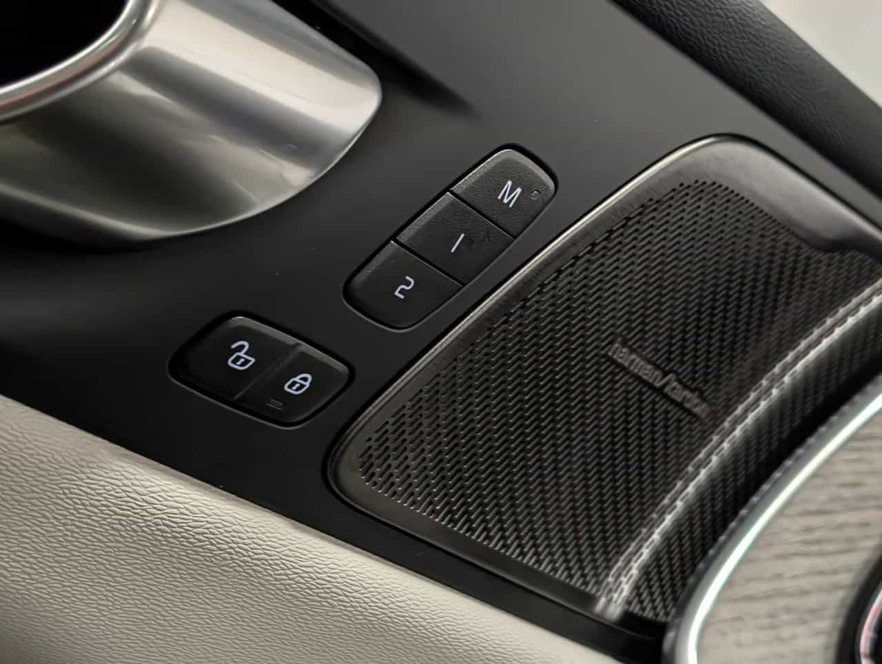 2025 Volvo XC60 Recharge Ultra - Image 23