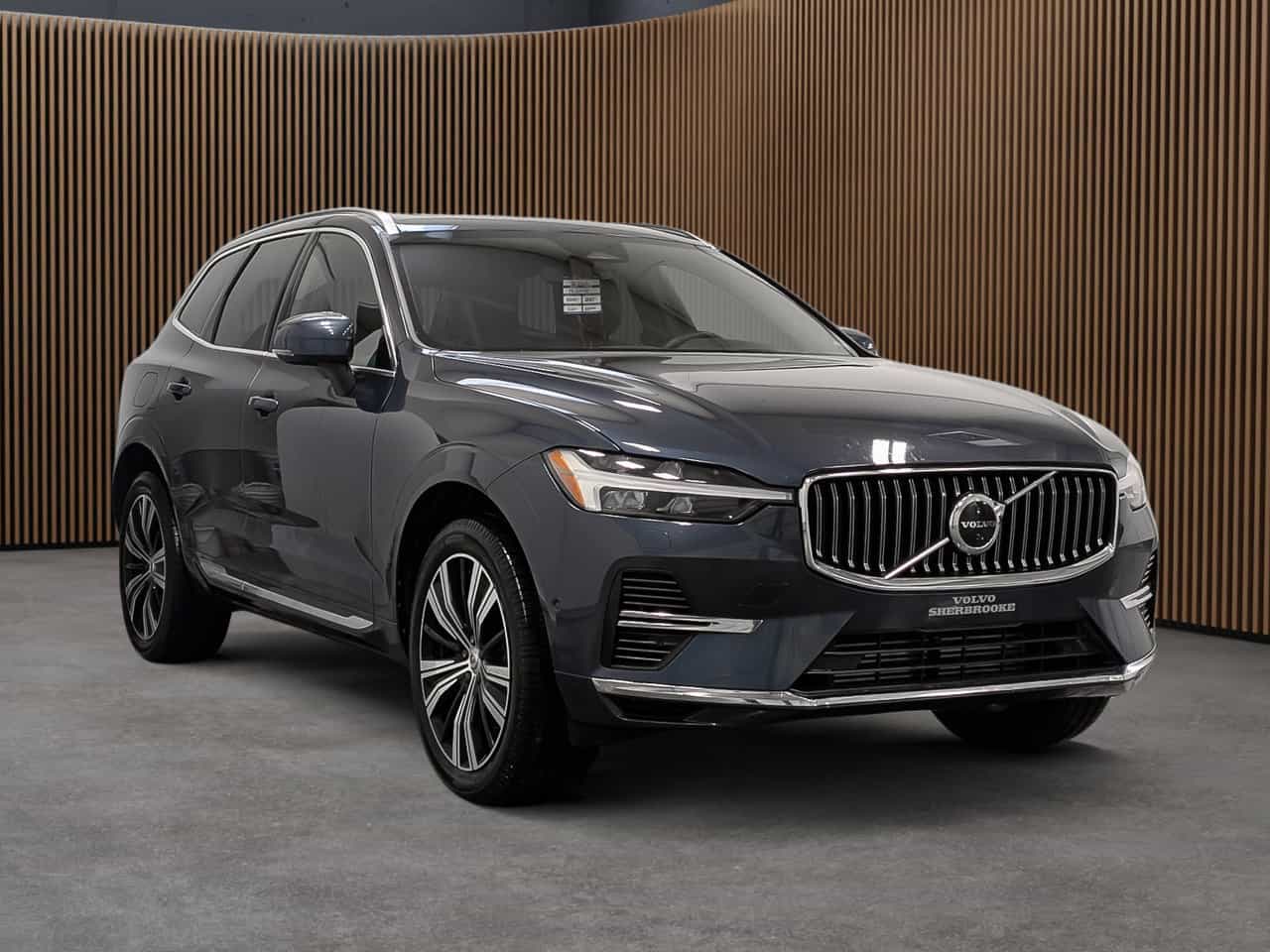 2023 Volvo XC60 Recharge Ultimate - Image 4