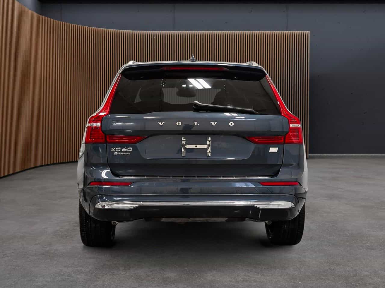 2023 Volvo XC60 Recharge Ultimate - Image 6