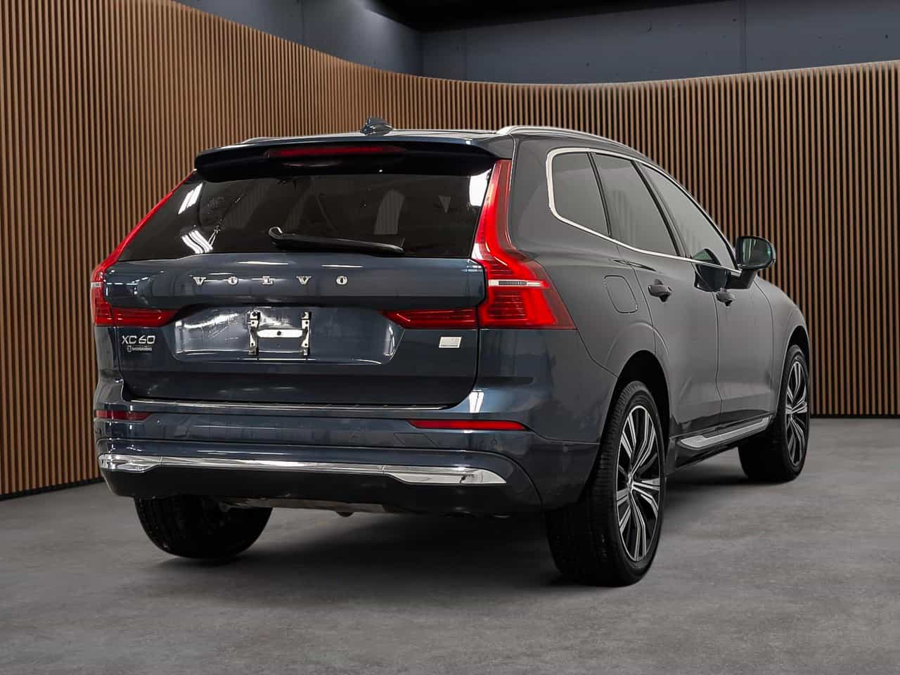 2023 Volvo XC60 Recharge Ultimate - Image 7