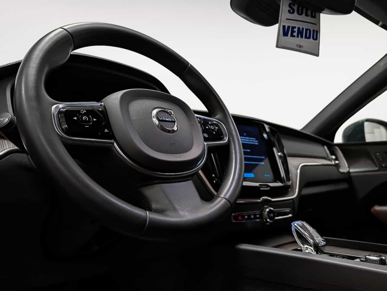 2023 Volvo XC60 Recharge Ultimate - Image 8