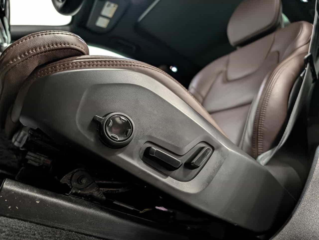 2023 Volvo XC60 Recharge Ultimate - Image 10