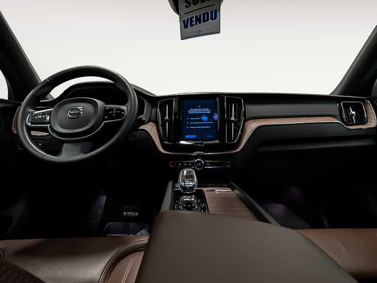 2023 Volvo XC60 Recharge Ultimate - Image 12