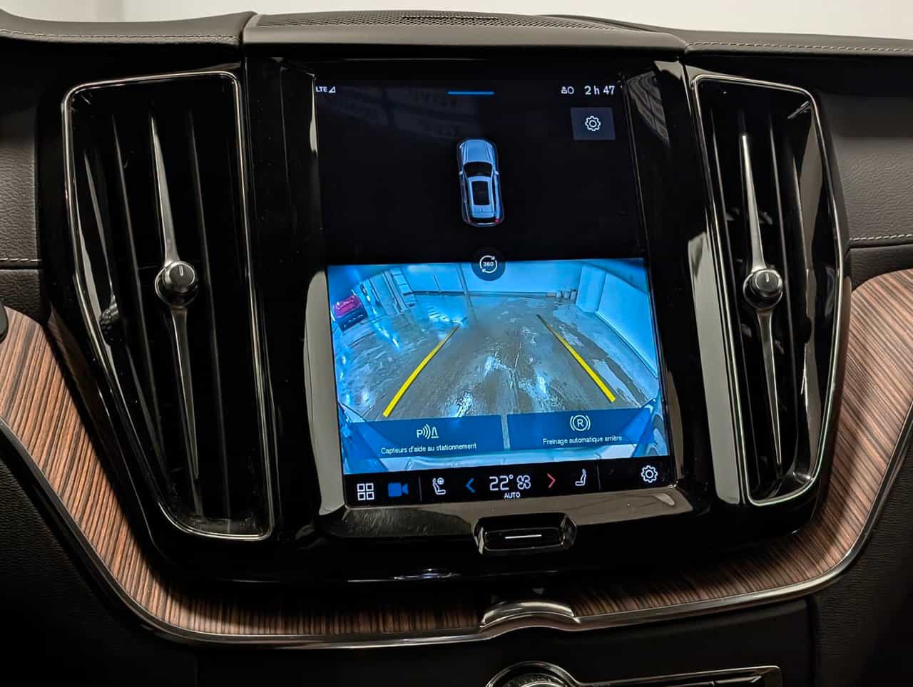 2023 Volvo XC60 Recharge Ultimate - Image 15