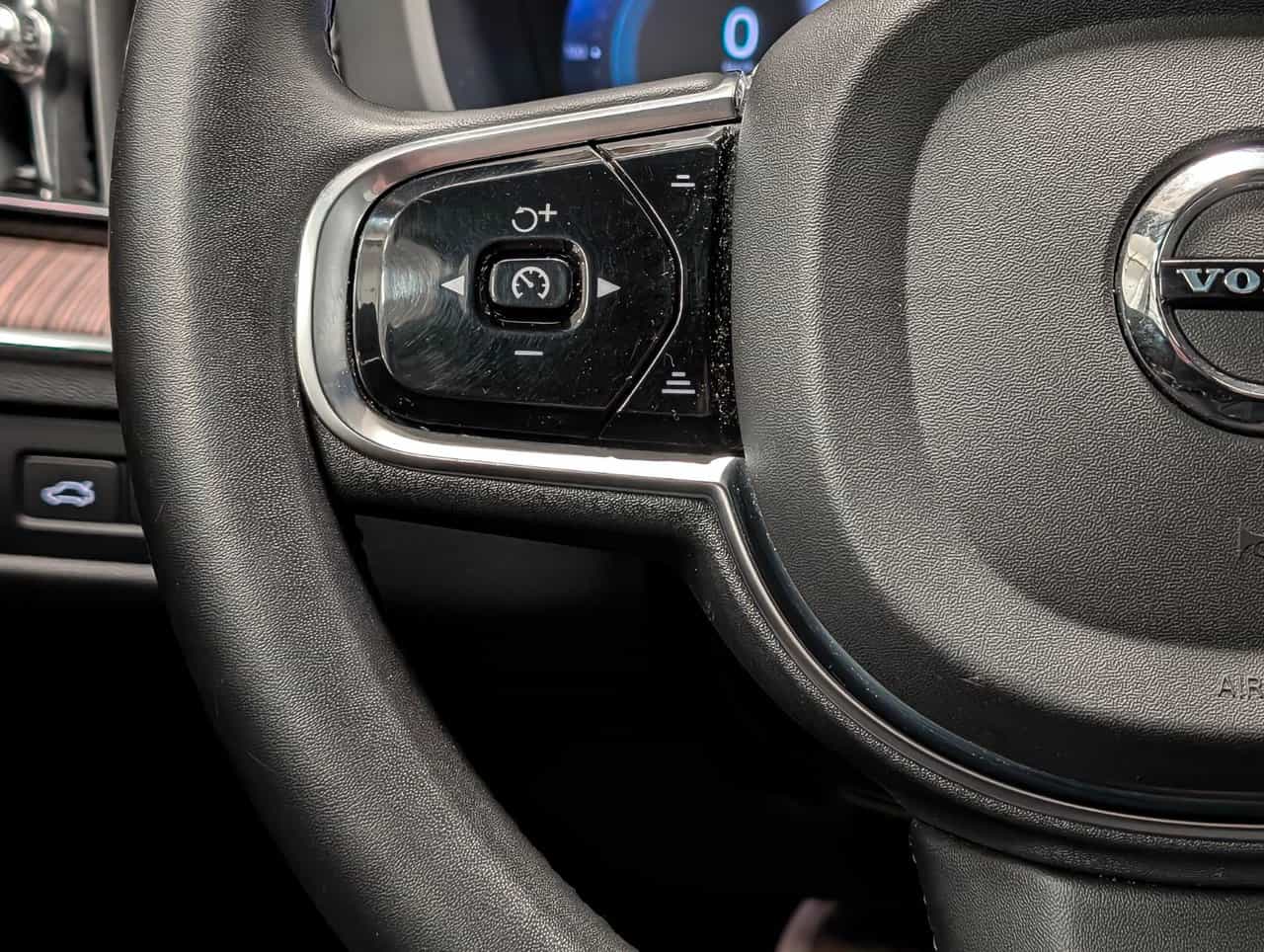 2023 Volvo XC60 Recharge Ultimate - Image 19