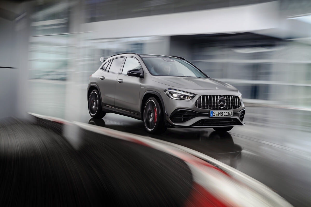 Mercedes amg gla 45 4matic 01